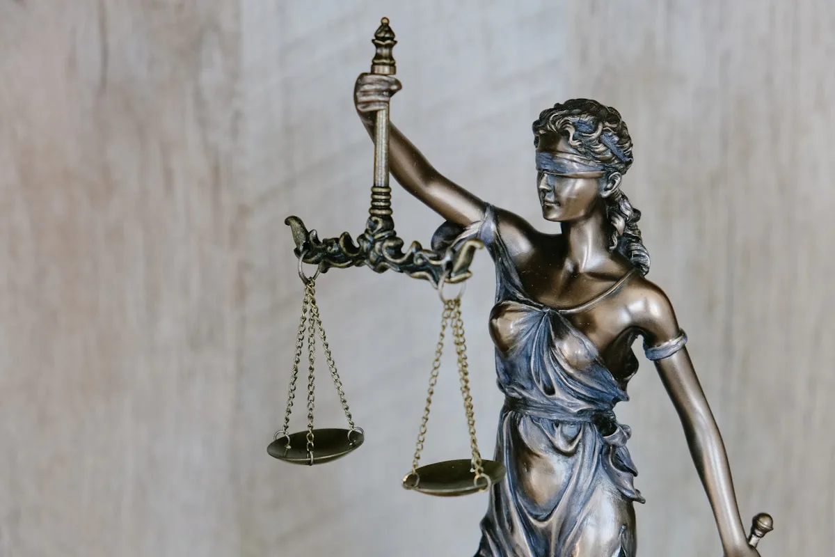Legal contract and pen for seller financing agreement in tech company sale