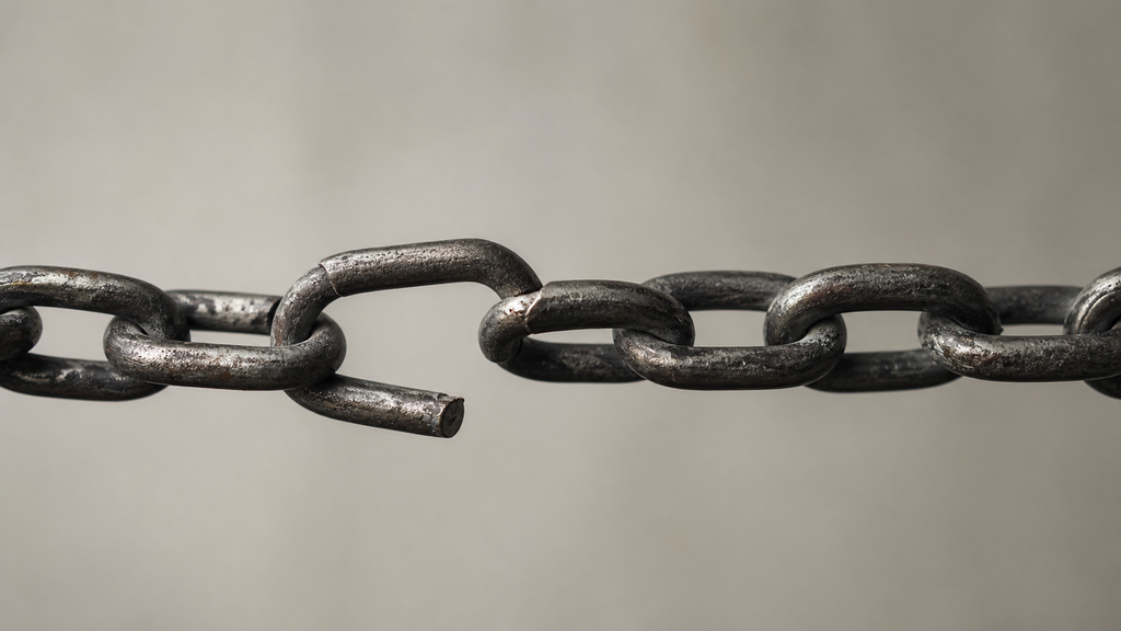 A chain with one open clasp representing the unresolved dependency that controls a SaaS exit timeline